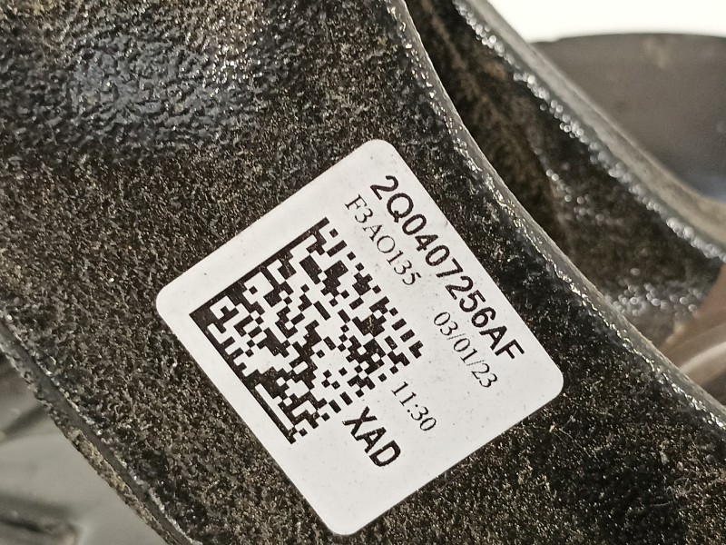 Recambio de mangueta delantera derecha para seat ibiza (kj1) style go referencia OEM IAM 2Q0407256AF 2Q0400054CC 