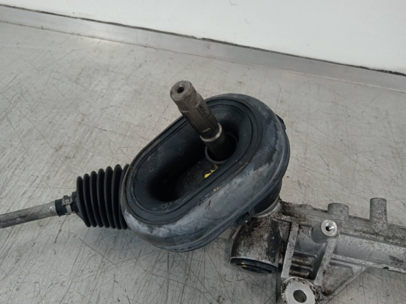 Recambio de cremallera direccion para renault captur limited referencia OEM IAM 490012863R  