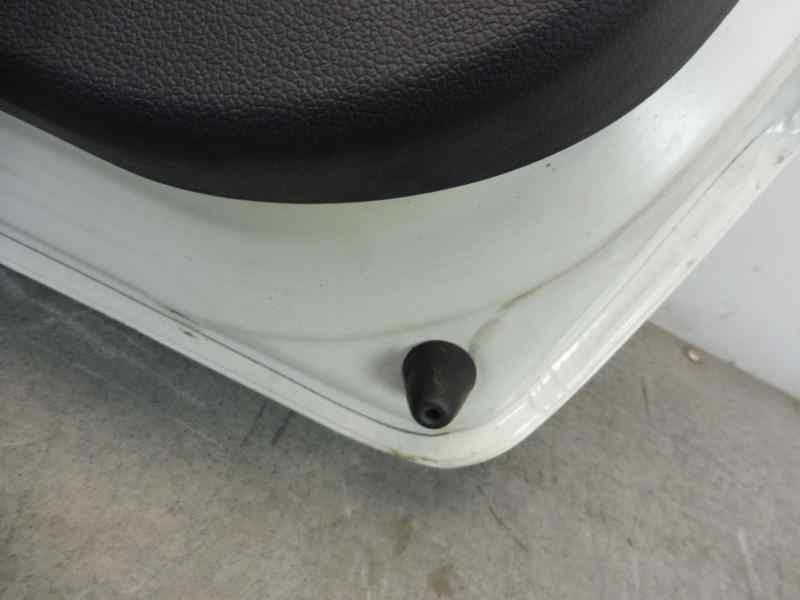 Recambio de porton trasero para kia rio drive referencia OEM IAM   