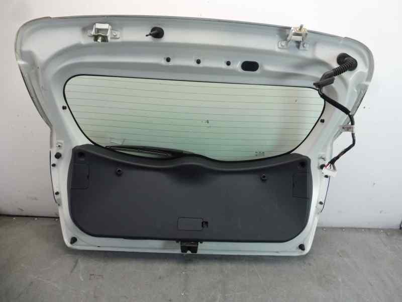 Recambio de porton trasero para kia rio drive referencia OEM IAM   