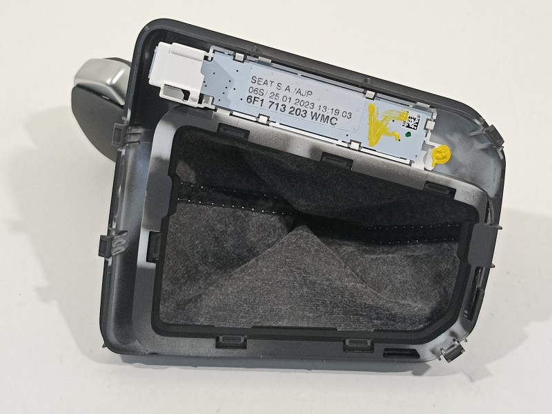 Recambio de pomo palanca cambio para seat arona xperience referencia OEM IAM 6F1713203  