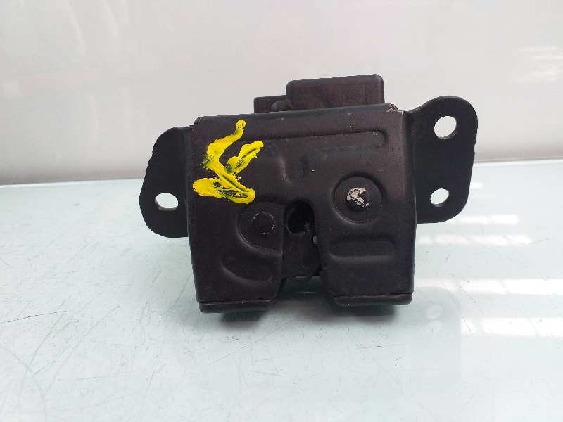 Recambio de cerradura maletero / porton para kia sportage basic 4x2 referencia OEM IAM 812303W000  