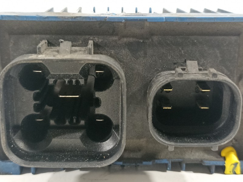 Recambio de caja precalentamiento para opel corsa d cosmo referencia OEM IAM 55557760  