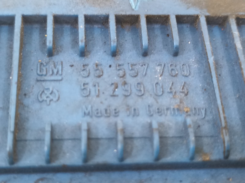 Recambio de caja precalentamiento para opel corsa d cosmo referencia OEM IAM 55557760  