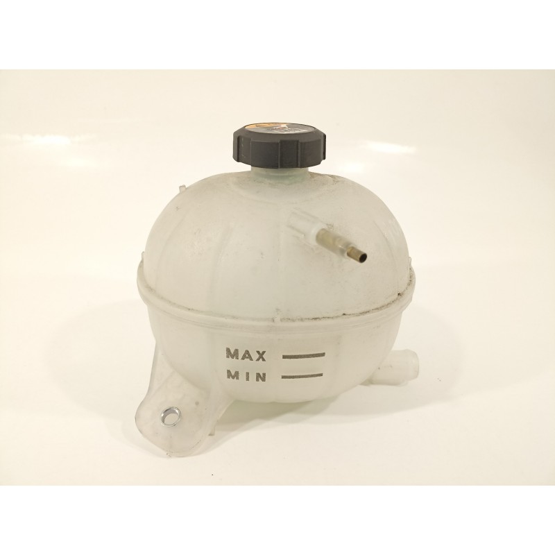 Recambio de deposito expansion para kia sportage drive 2wd referencia OEM IAM 25430D3500  