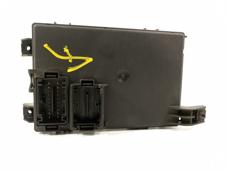 Recambio de caja reles / fusibles para opel corsa d cosmo referencia OEM IAM 13142241 28084929 