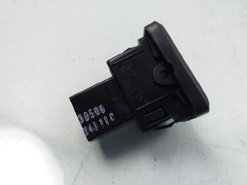 Recambio de mando elevalunas delantero derecho para fiat nuova 500 (150) lounge referencia OEM IAM 3050634311C  