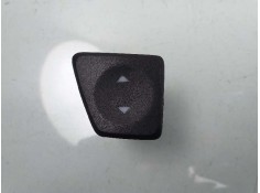 Recambio de mando elevalunas delantero izquierdo para fiat nuova 500 (150) lounge referencia OEM IAM 3050600312A  