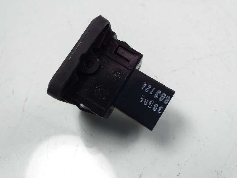 Recambio de mando elevalunas delantero izquierdo para fiat nuova 500 (150) lounge referencia OEM IAM 3050600312A  