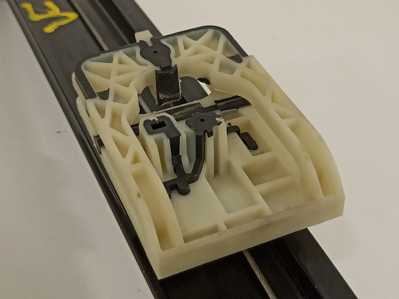 Recambio de elevalunas delantero izquierdo para seat ibiza (kj1) style go referencia OEM IAM 6F0837461C 2Q1959405E 