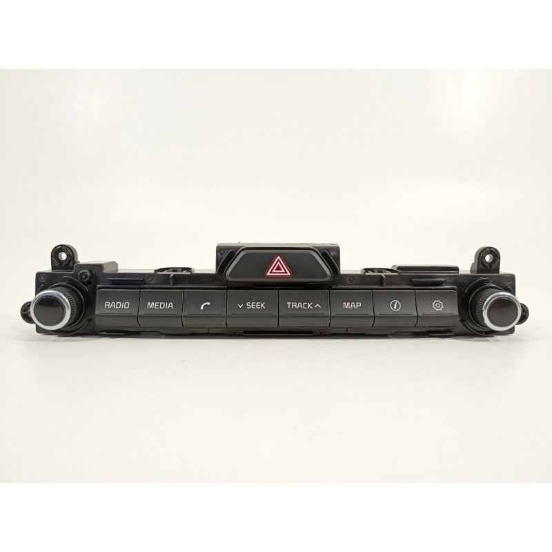 Recambio de warning para kia sportage drive 2wd referencia OEM IAM D996568020  