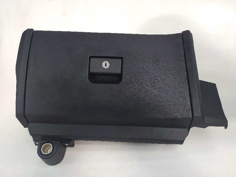 Recambio de guantera para nissan 370 z (z34) nismo referencia OEM IAM 681081EA0A P10810B19000 