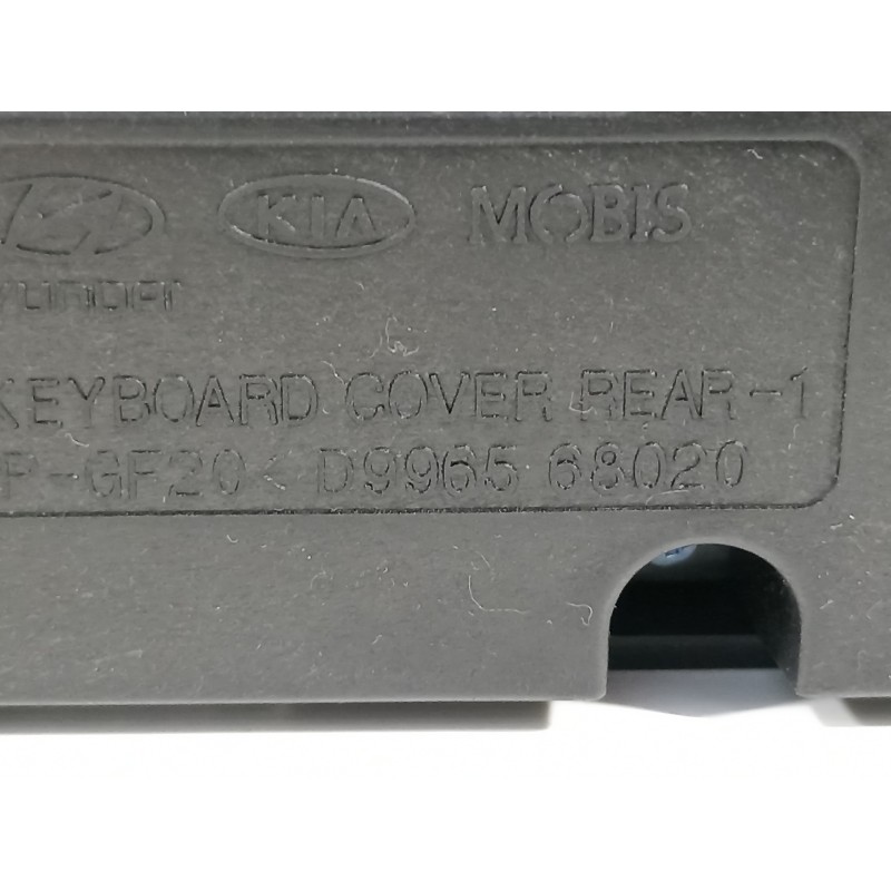 Recambio de warning para kia sportage drive 2wd referencia OEM IAM D996568020  