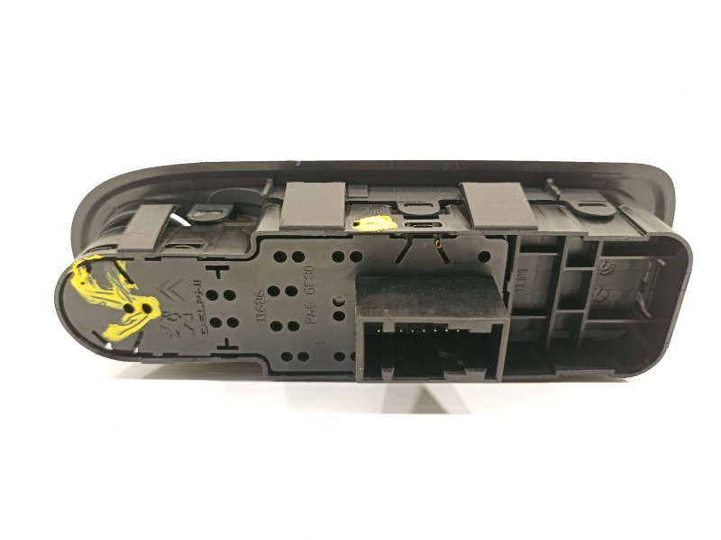 Recambio de mando elevalunas delantero izquierdo para peugeot 308 confort referencia OEM IAM 96565186XT  