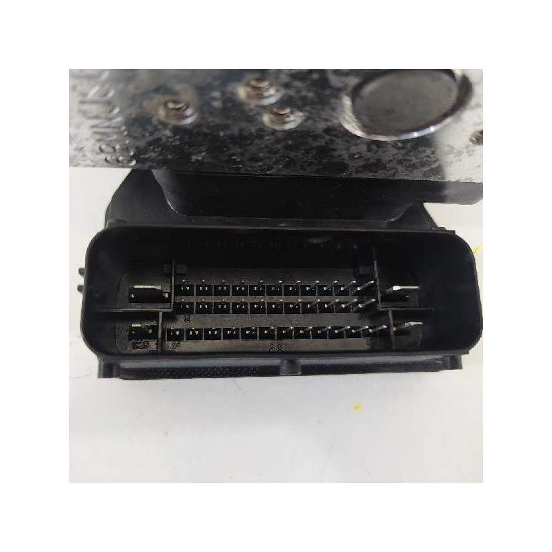 Recambio de abs para kia sportage concept 4x2 referencia OEM IAM 589203U310  