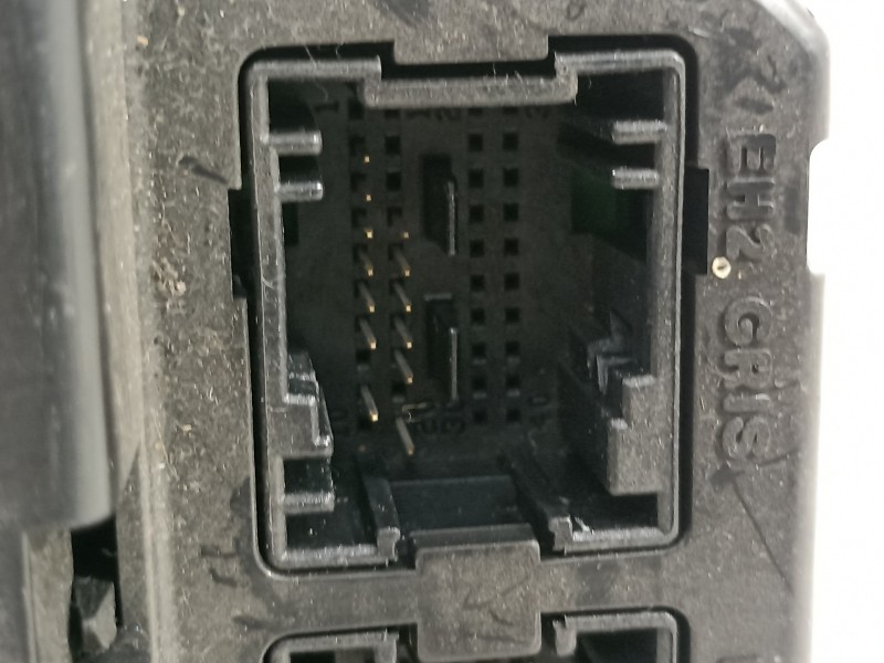 Recambio de caja reles / fusibles para peugeot 307 (s1) xr referencia OEM IAM 9651197680  