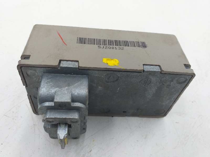 Recambio de antirrobo para nissan 370 z (z34) nismo referencia OEM IAM 5J200132  