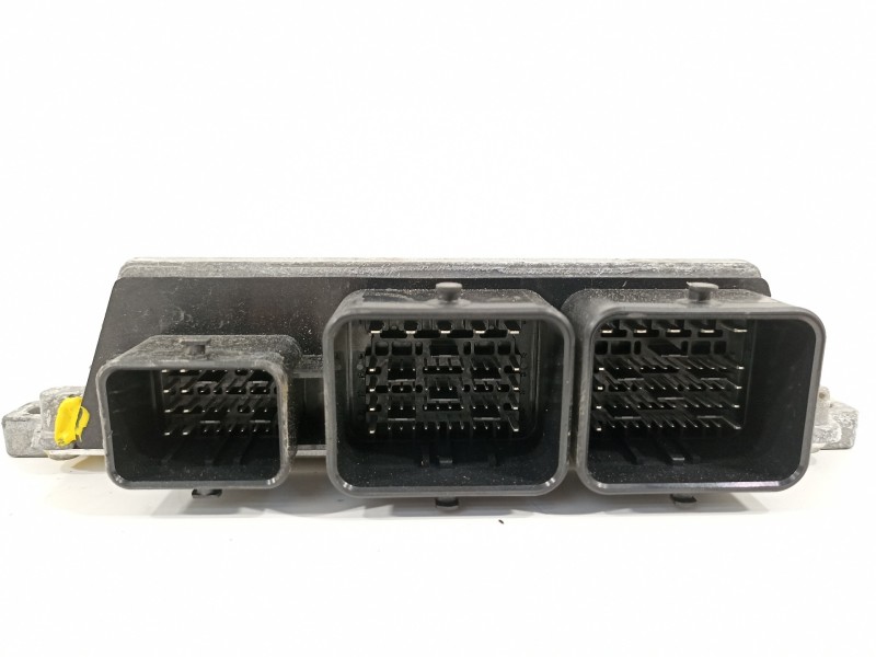 Recambio de centralita motor uce para peugeot 208 style referencia OEM IAM 9811545080  
