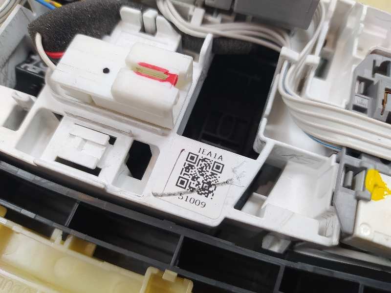Recambio de luz interior para nissan 370 z (z34) nismo referencia OEM IAM 1EA1A51009  