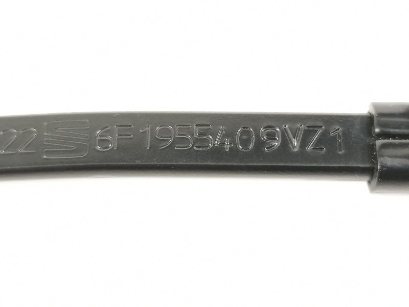 Recambio de brazo limpia delantero izquierdo para seat ibiza (kj1) style go referencia OEM IAM 6F1955409VZ1  