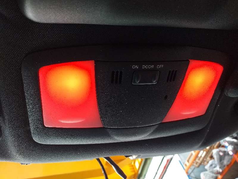 Recambio de luz interior para nissan 370 z (z34) nismo referencia OEM IAM 1EA1A51009  