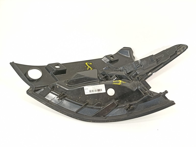 Recambio de piloto trasero izquierdo para lancia ypsilon (402) gold referencia OEM IAM 51833631  