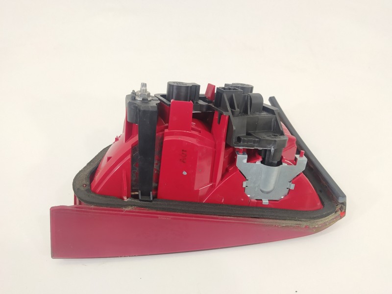 Recambio de piloto trasero izquierdo para audi a4 ber. (b8) básico referencia OEM IAM 8K5945093  