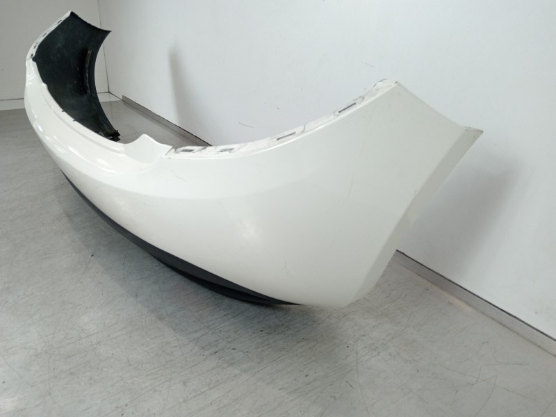 Recambio de paragolpes trasero para lancia ypsilon (402) gold referencia OEM IAM 735479601  