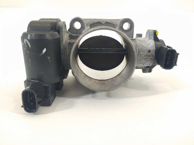 Recambio de caja mariposa para toyota hilux (kun) cabina doble gx 4x4 referencia OEM IAM 1923002010 10R06 