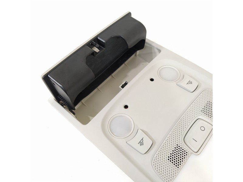 Recambio de luz interior para audi a4 ber. (b8) básico referencia OEM IAM 8T0947135A  