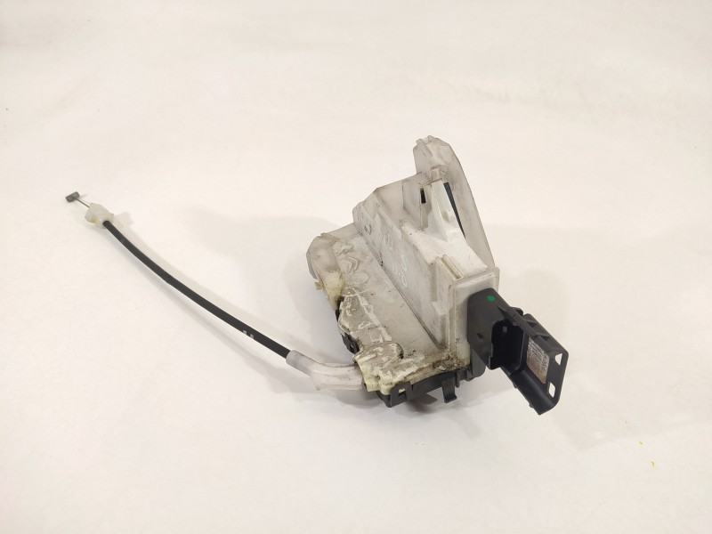 Recambio de cerradura puerta delantera derecha para peugeot 3008 active referencia OEM IAM 732290  