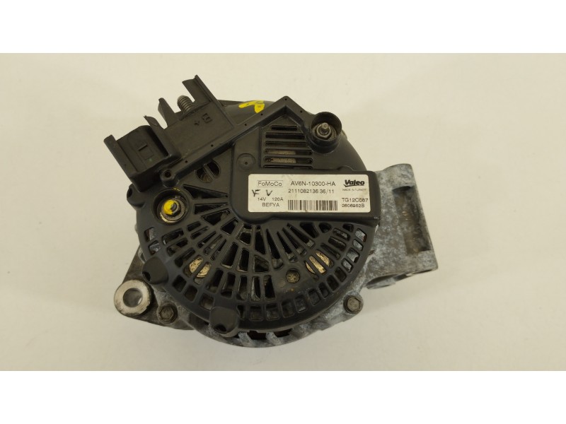 Recambio de alternador para ford fiesta (cb1) titanium referencia OEM IAM AV6N10300HA 2606952B TG12C087