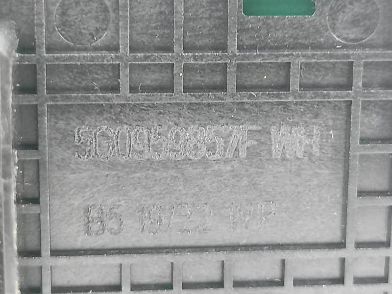 Recambio de mando elevalunas delantero izquierdo para seat ibiza (kj1) style go referencia OEM IAM 5G0959857F  