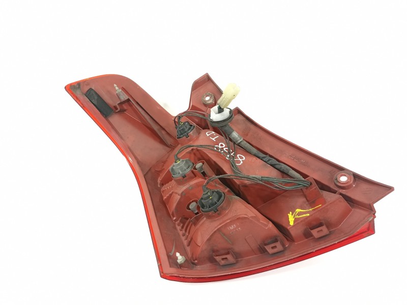 Recambio de piloto trasero derecho para suzuki swift berlina (mz) gl (5-ptas.) referencia OEM IAM 3565054G00  