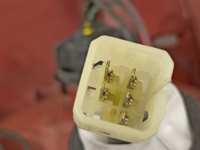 Recambio de piloto trasero derecho para suzuki swift berlina (mz) gl (5-ptas.) referencia OEM IAM 3565054G00  