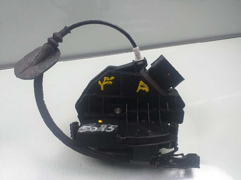 Recambio de cerradura puerta delantera derecha para ford fiesta (cb1) titanium referencia OEM IAM 8A6AA21812BG  