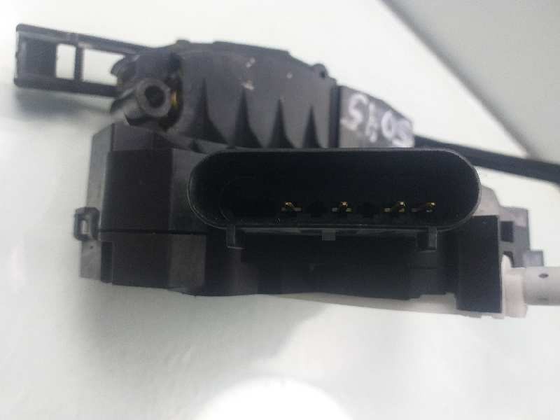 Recambio de cerradura puerta delantera derecha para ford fiesta (cb1) titanium referencia OEM IAM 8A6AA21812BG  