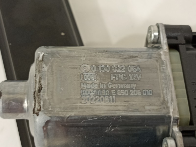 Recambio de elevalunas delantero derecho para seat ibiza (kj1) style go referencia OEM IAM 6F0837462C 2Q1959406E 