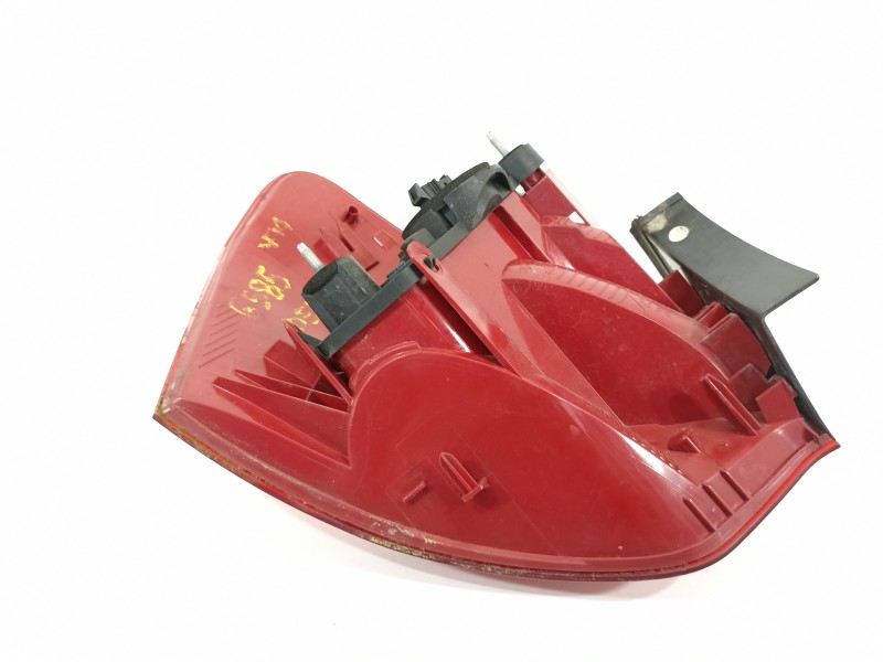 Recambio de piloto trasero derecho para citroën c5 berlina exclusive referencia OEM IAM 9681063680  