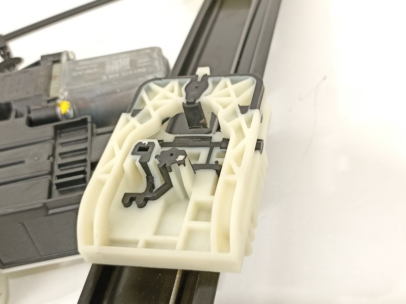 Recambio de elevalunas delantero derecho para seat ibiza (kj1) style go referencia OEM IAM 6F0837462C 2Q1959406E 