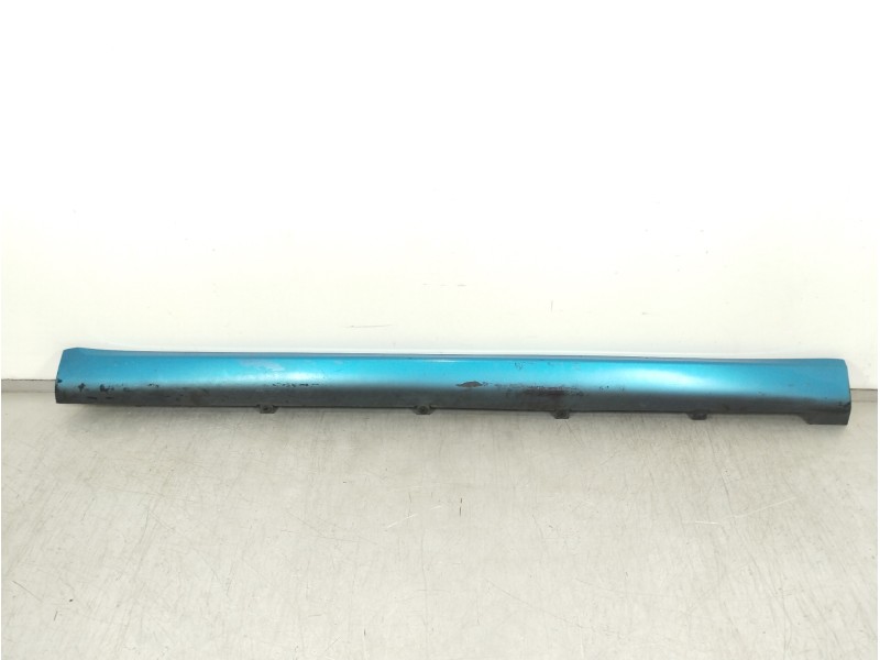 Recambio de faldon lateral para nissan micra (k12e) acenta referencia OEM IAM 76851BC4  