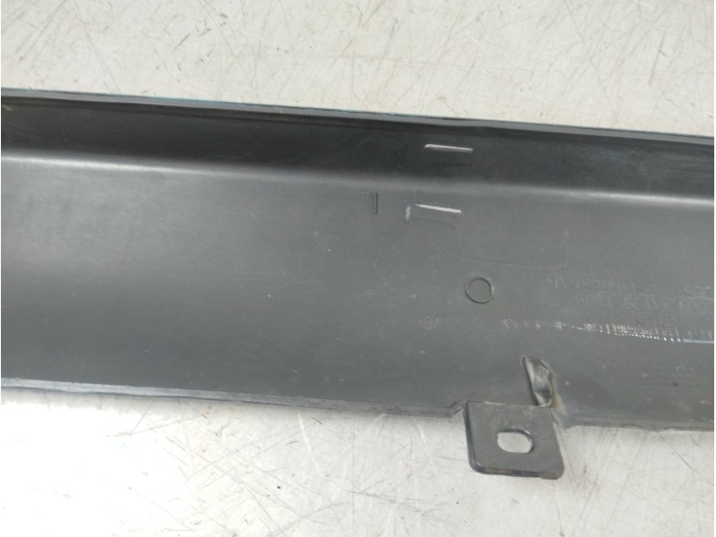 Recambio de faldon lateral para nissan micra (k12e) acenta referencia OEM IAM 76851BC4  