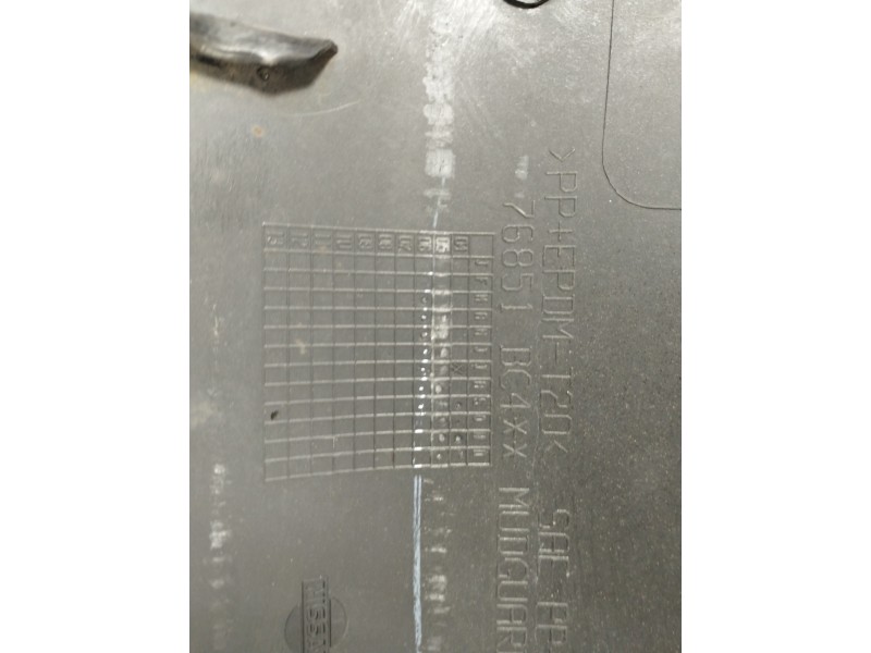 Recambio de faldon lateral para nissan micra (k12e) acenta referencia OEM IAM 76851BC4  