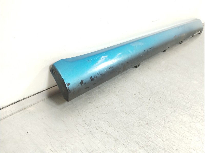 Recambio de faldon lateral para nissan micra (k12e) acenta referencia OEM IAM 76851BC4  