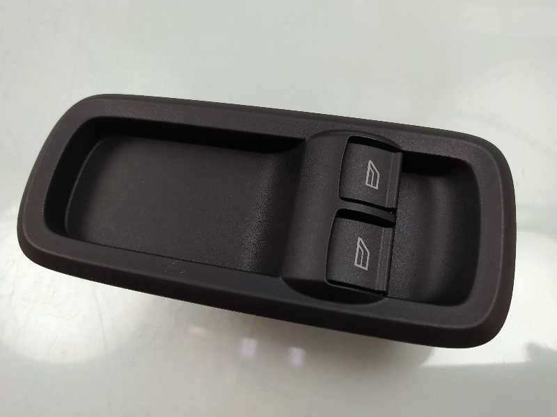 Recambio de mando elevalunas delantero izquierdo para ford fiesta (cb1) titanium referencia OEM IAM 8A6T14A132AC  