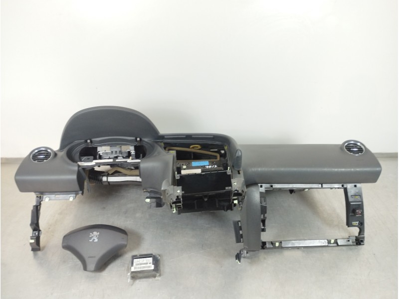 Recambio de kit airbag para peugeot 3008 active referencia OEM IAM 6319610 9675181780 3513703