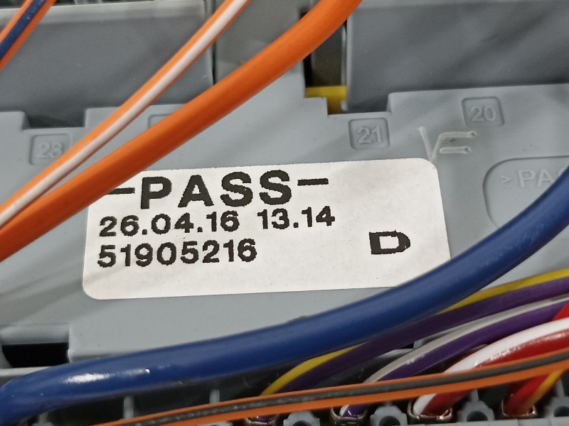 Recambio de caja reles / fusibles para fiat nuova 500 (150) star referencia OEM IAM 51905216  