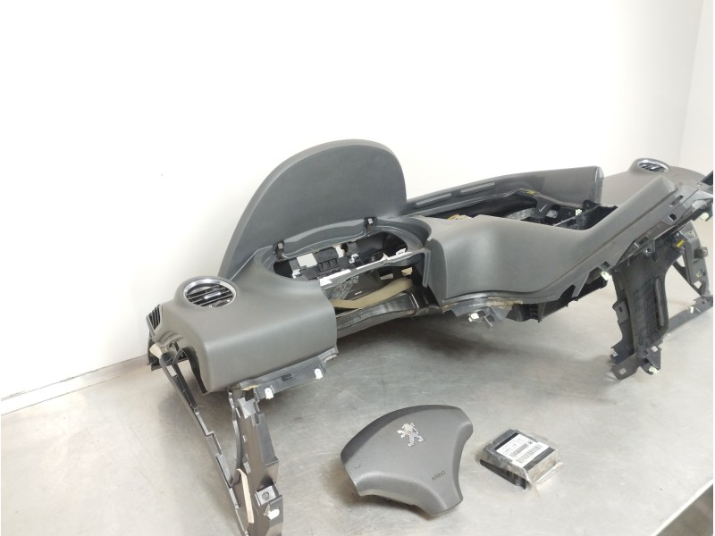 Recambio de kit airbag para peugeot 3008 active referencia OEM IAM 6319610 9675181780 3513703