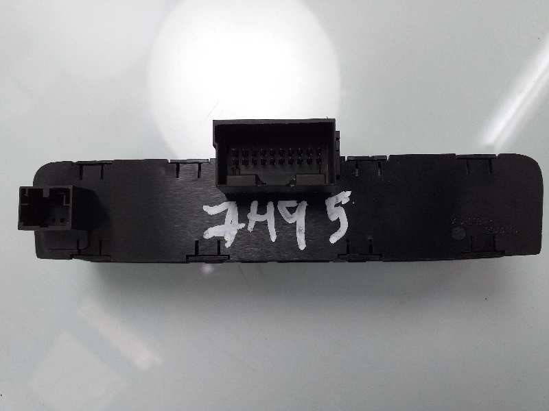 Recambio de mando multifuncion para seat ibiza (6p1) style connect referencia OEM IAM 6P0927137E  