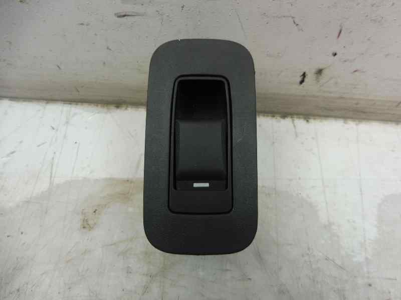 Recambio de mando elevalunas trasero derecho para chrysler 300 c touring 3.0 crd referencia OEM IAM 04602787AAA  